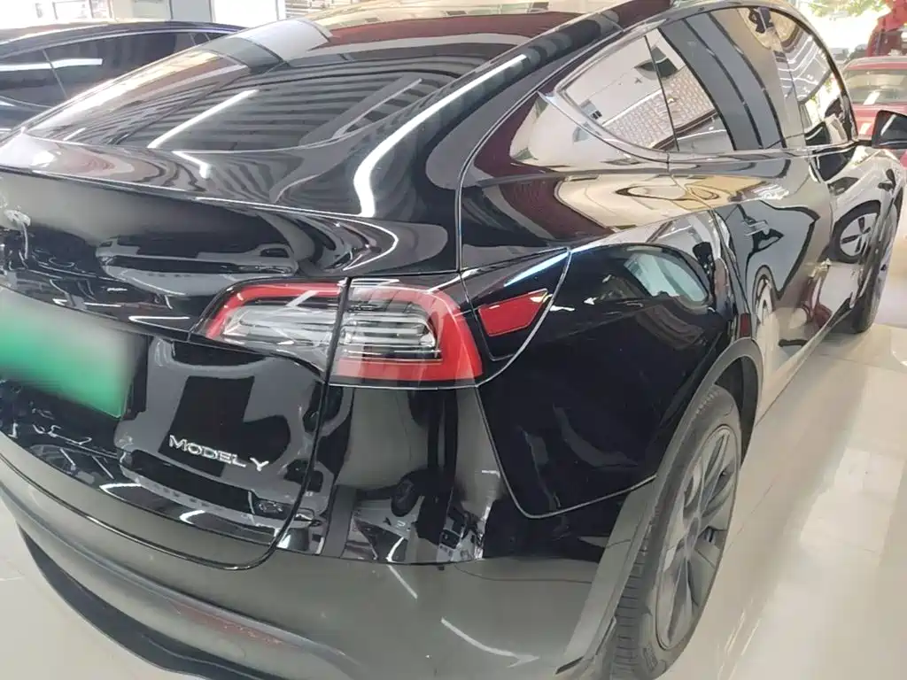 Фото 7 - Tesla Model Y
