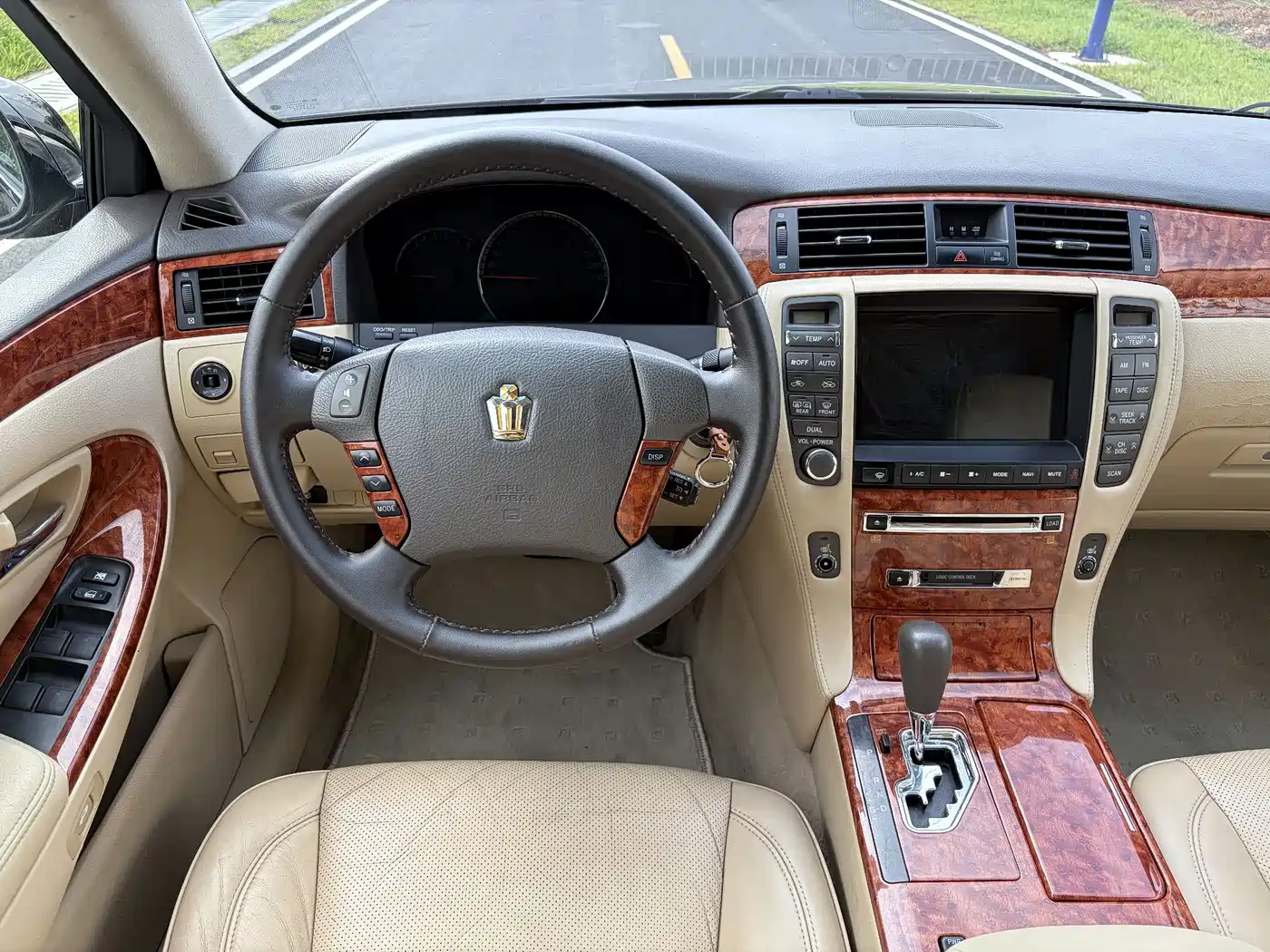 Toyota Crown 2009 2.5L Royal Special Enhanced Edition фото 8