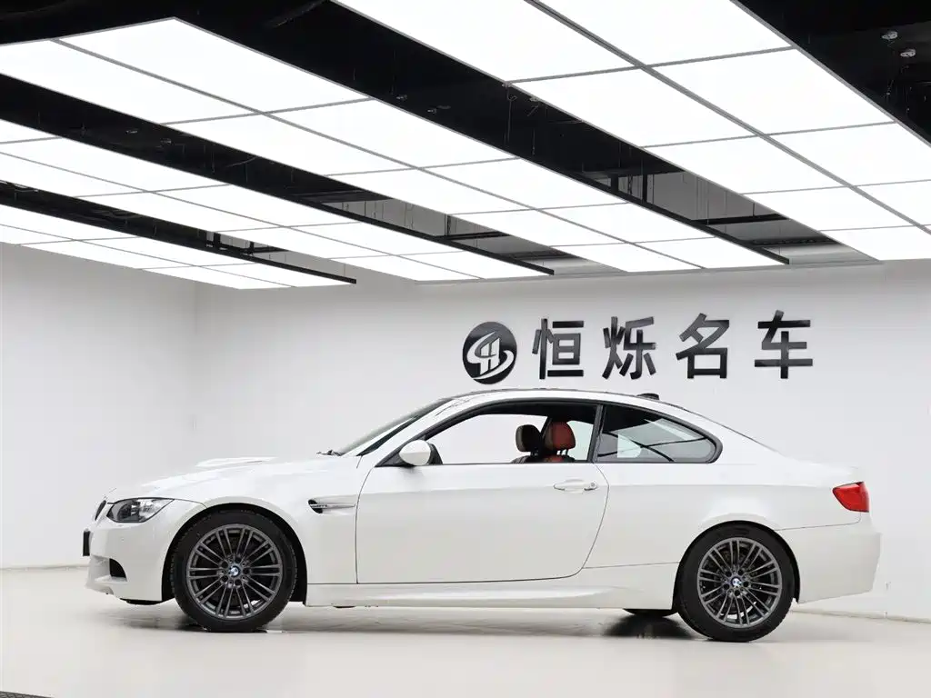 BMW M3 2013 2011 M3 Coupe Carbon Fiber Roof Edition