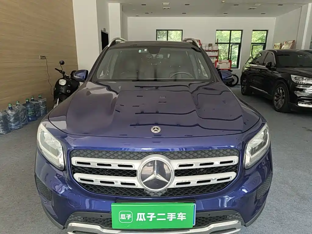 Photo 3 - Mercedes-Benz GLB