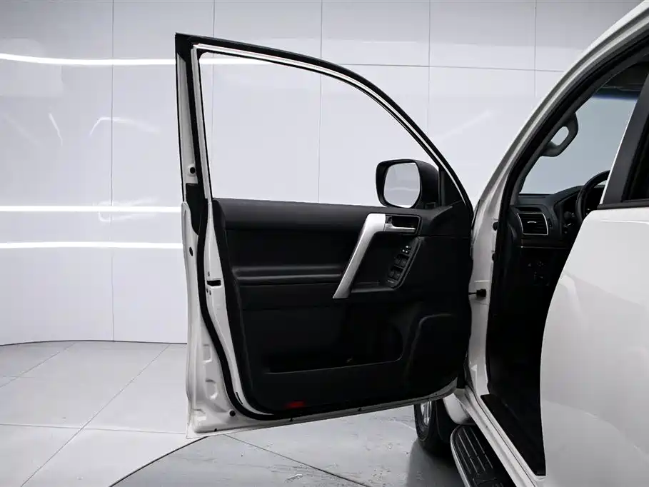 Toyota Prado 2018 3.5L Auto TX-L фото 11