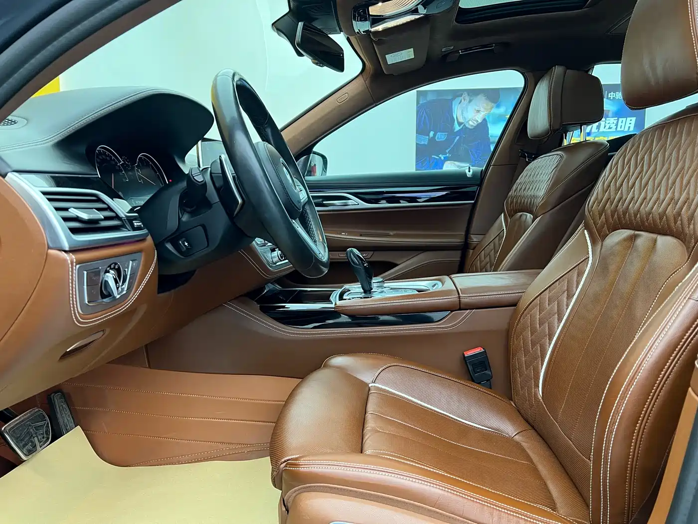 BMW 7 Series 2018 740Li xDrive Premium Type M Sport Package фото 3
