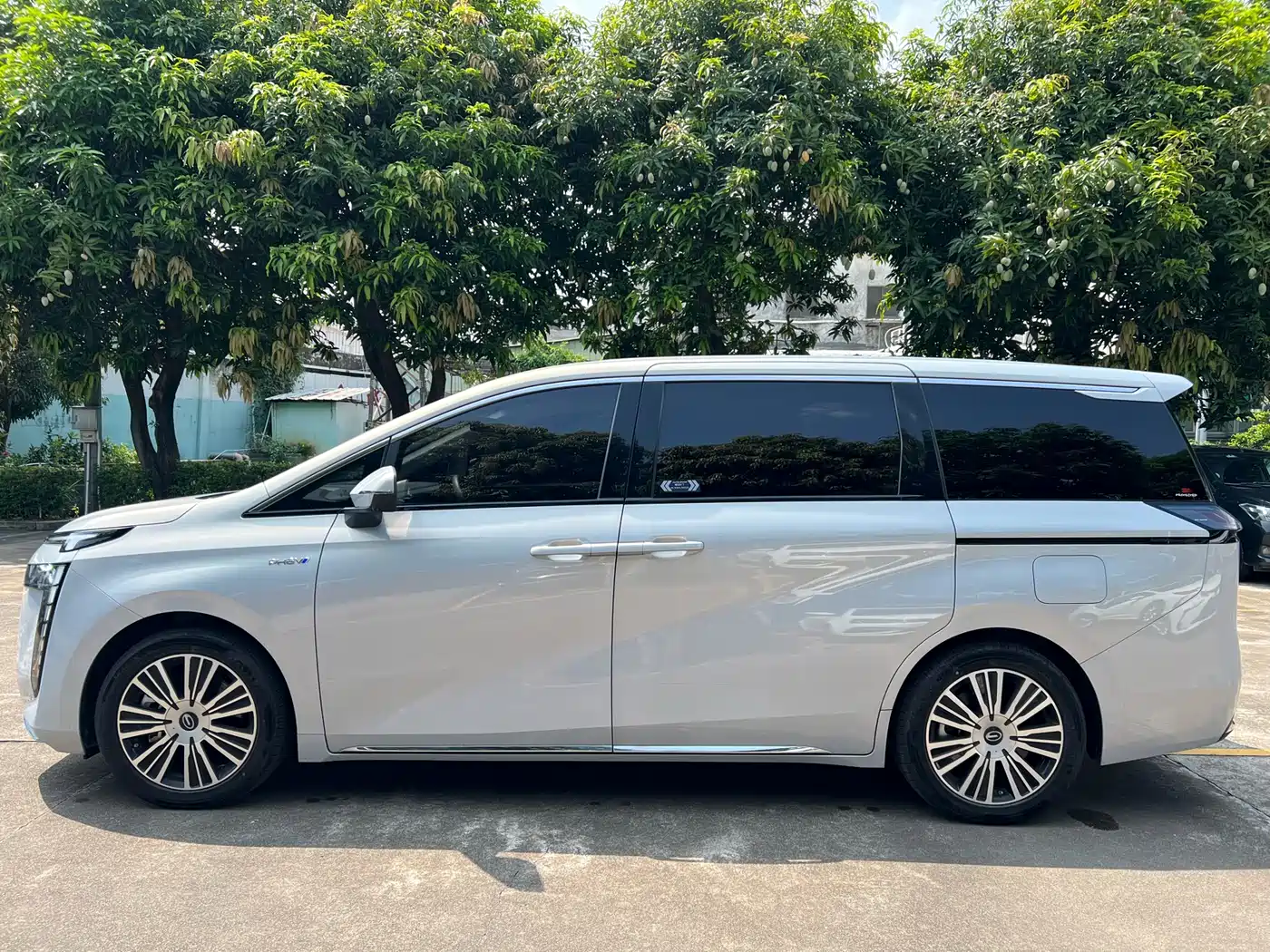 GAC Trumpchi Trumpchi E8 NEV 2024 Model 150km MAX+ фото 3