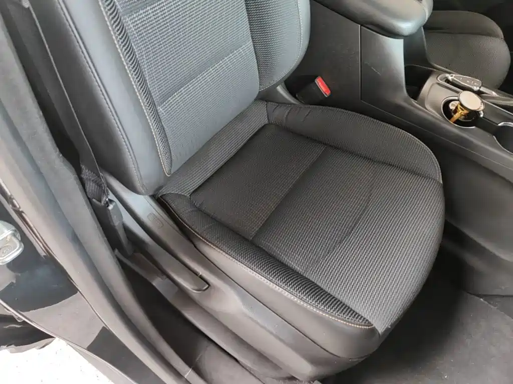 Фото 25 - Chevrolet Equinox