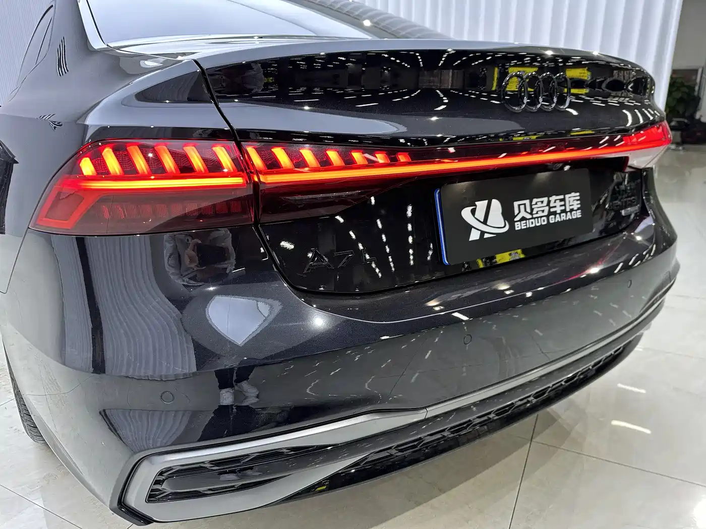 AUDI A7L