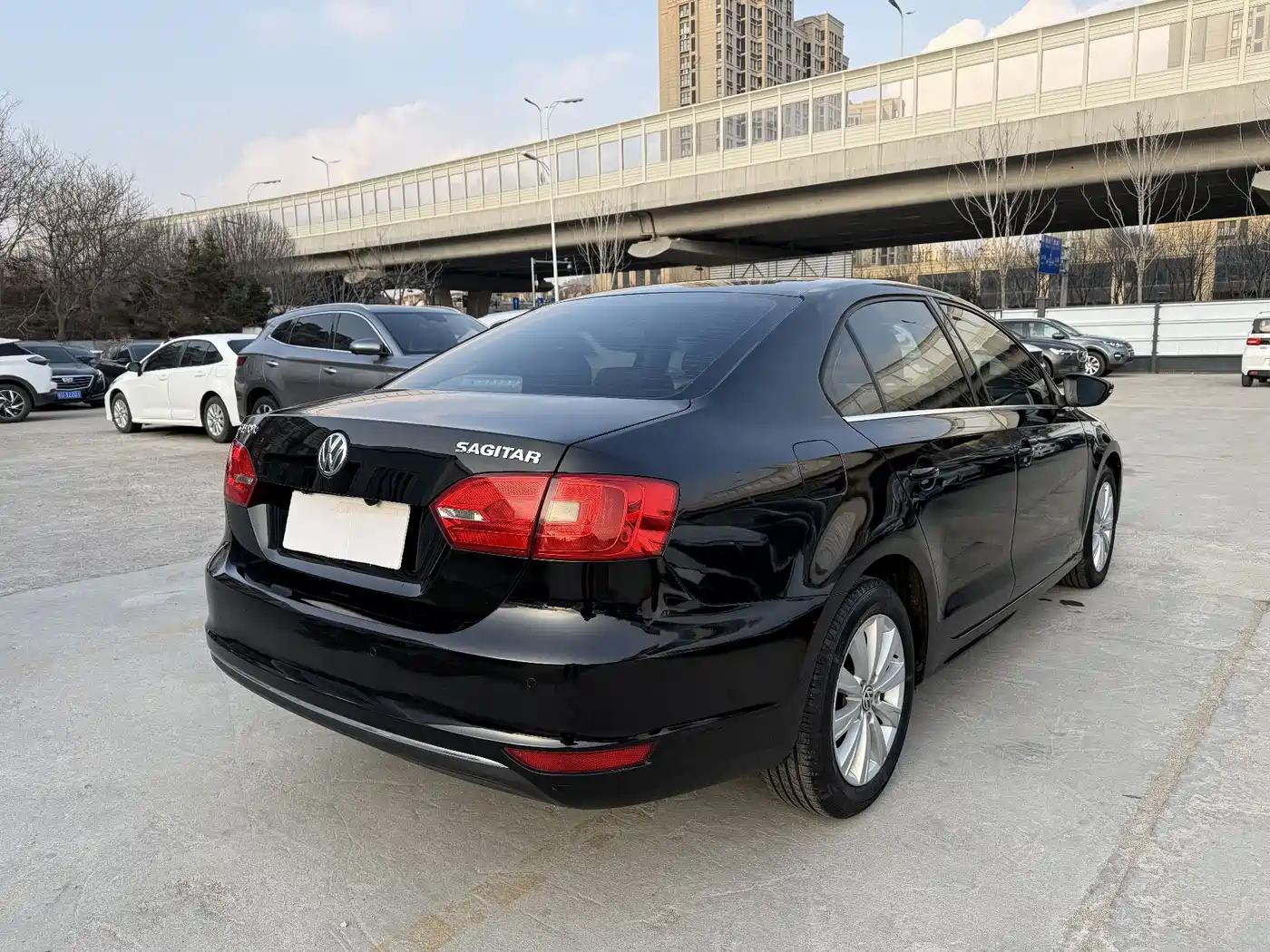Volkswagen Sagitar 2014 Facelift 1.6L Automatic Comfort фото 9