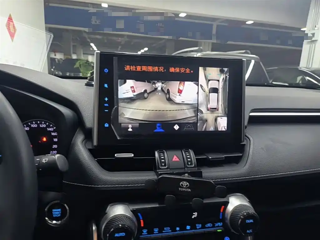 Toyota Wildlander 2022 2.0L CVT FWD Luxury PLUS Edition фото 13