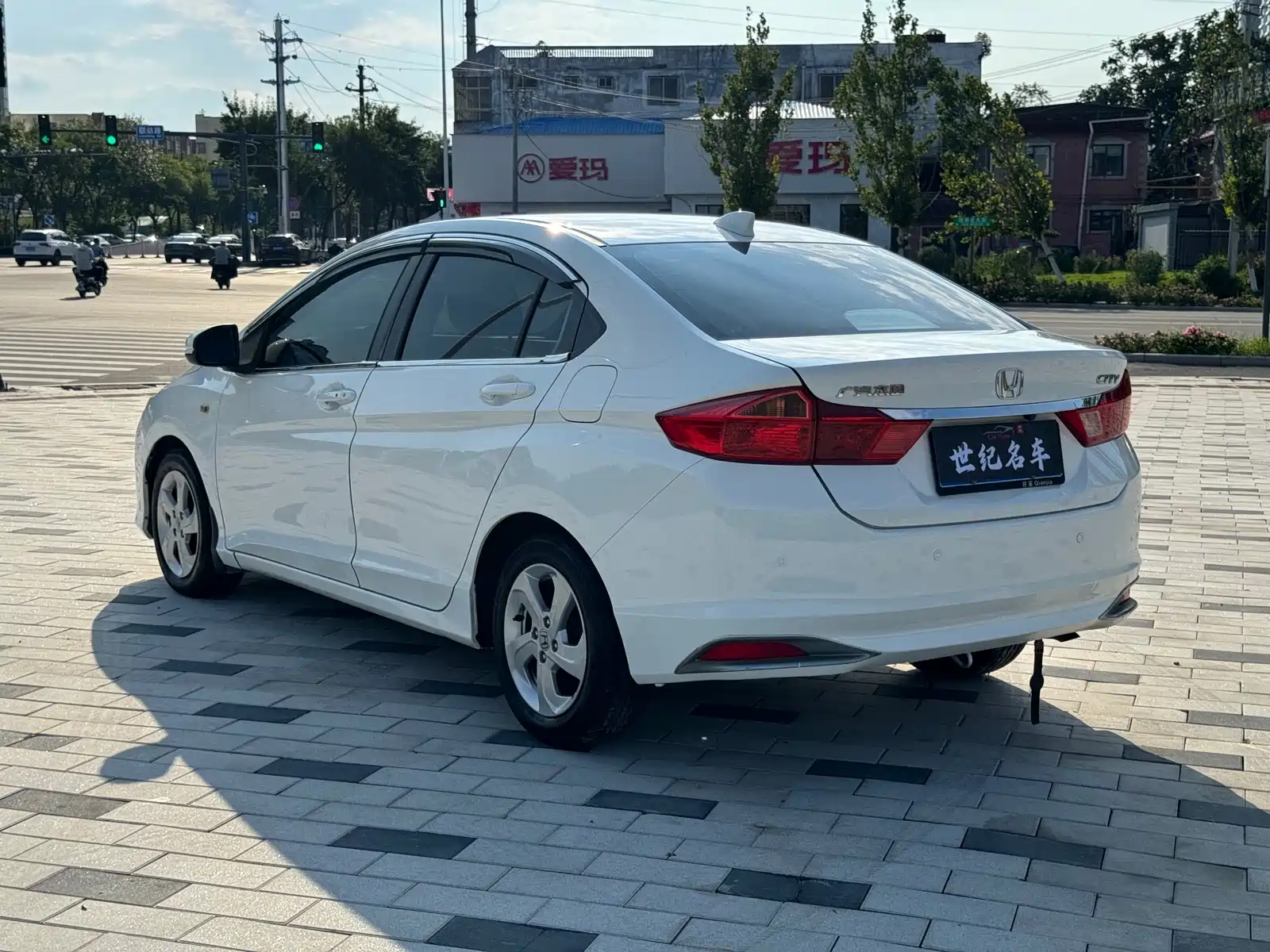 Фото 9 - Honda City