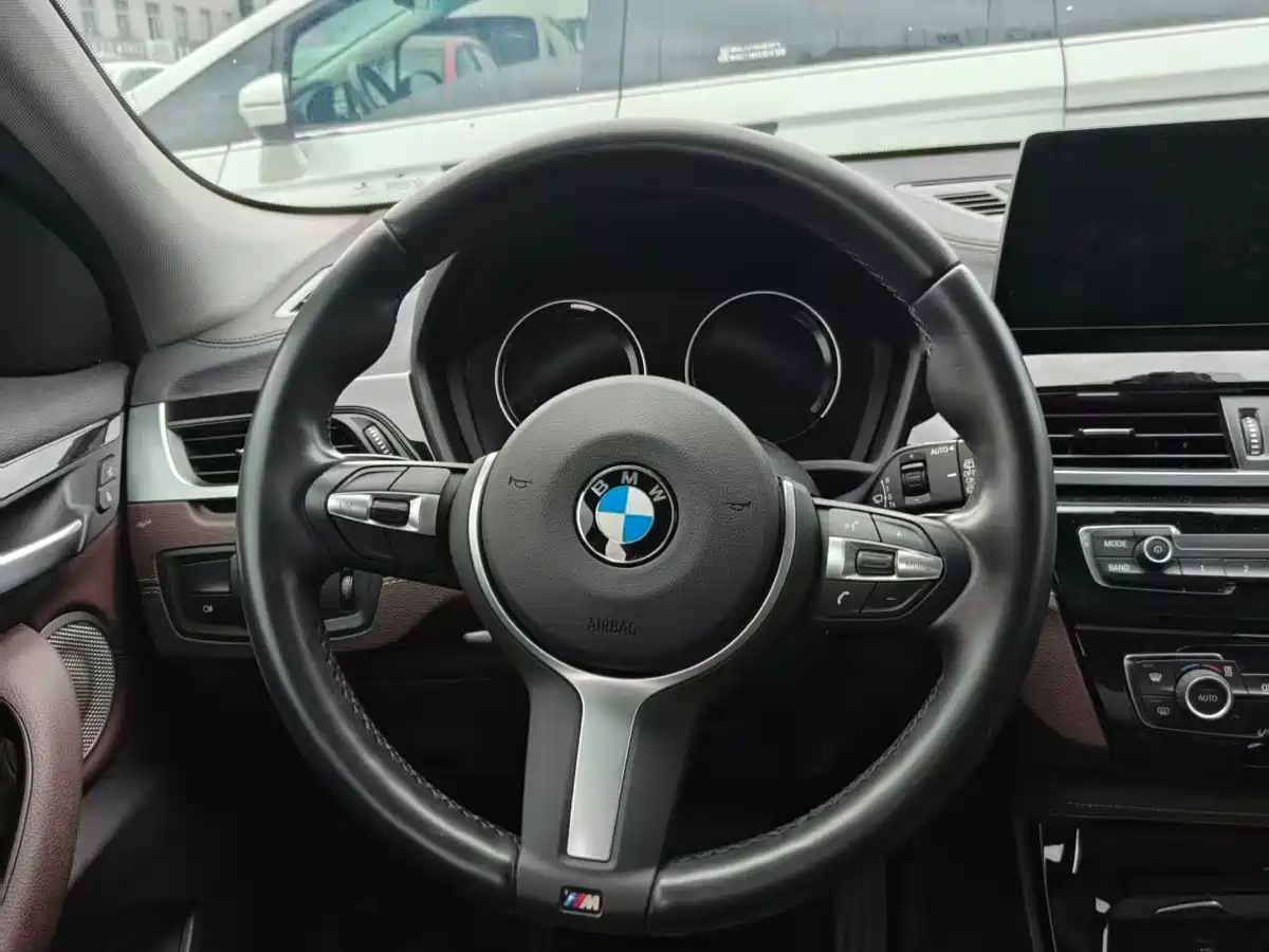 BMW X2 2021 sDrive25i Exclusive M Sport Package фото 5