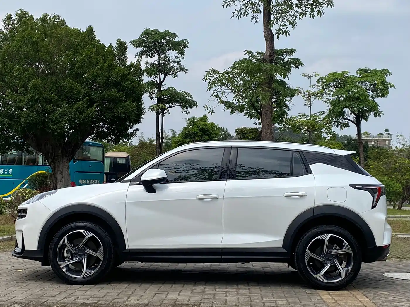 Lynk & Co 06 2023 Remix 1.5T Power Halo фото 24