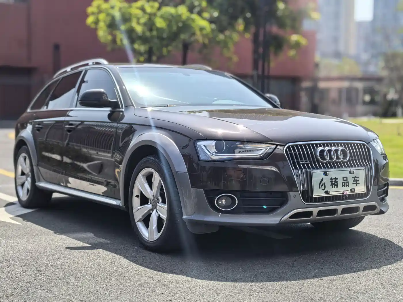 Audi A4 (Import) 2014 40 TFSI allroad quattro plus фото 3