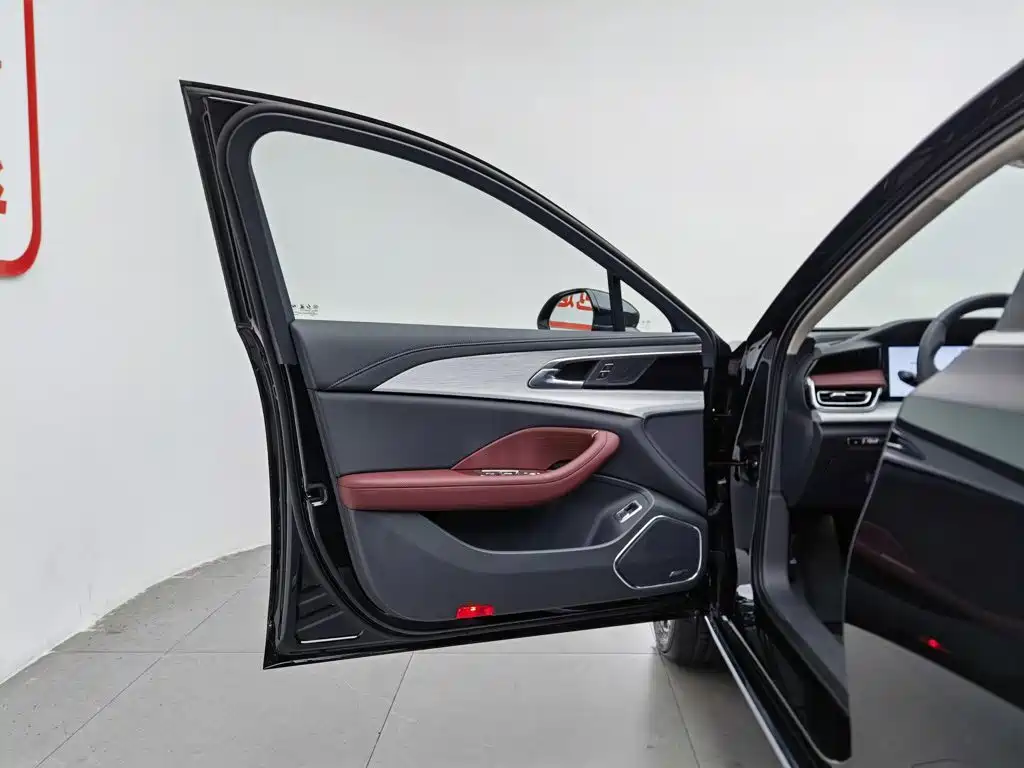 Hongqi H5 PHEV 2026 2025 130 Super Hybrid Edition