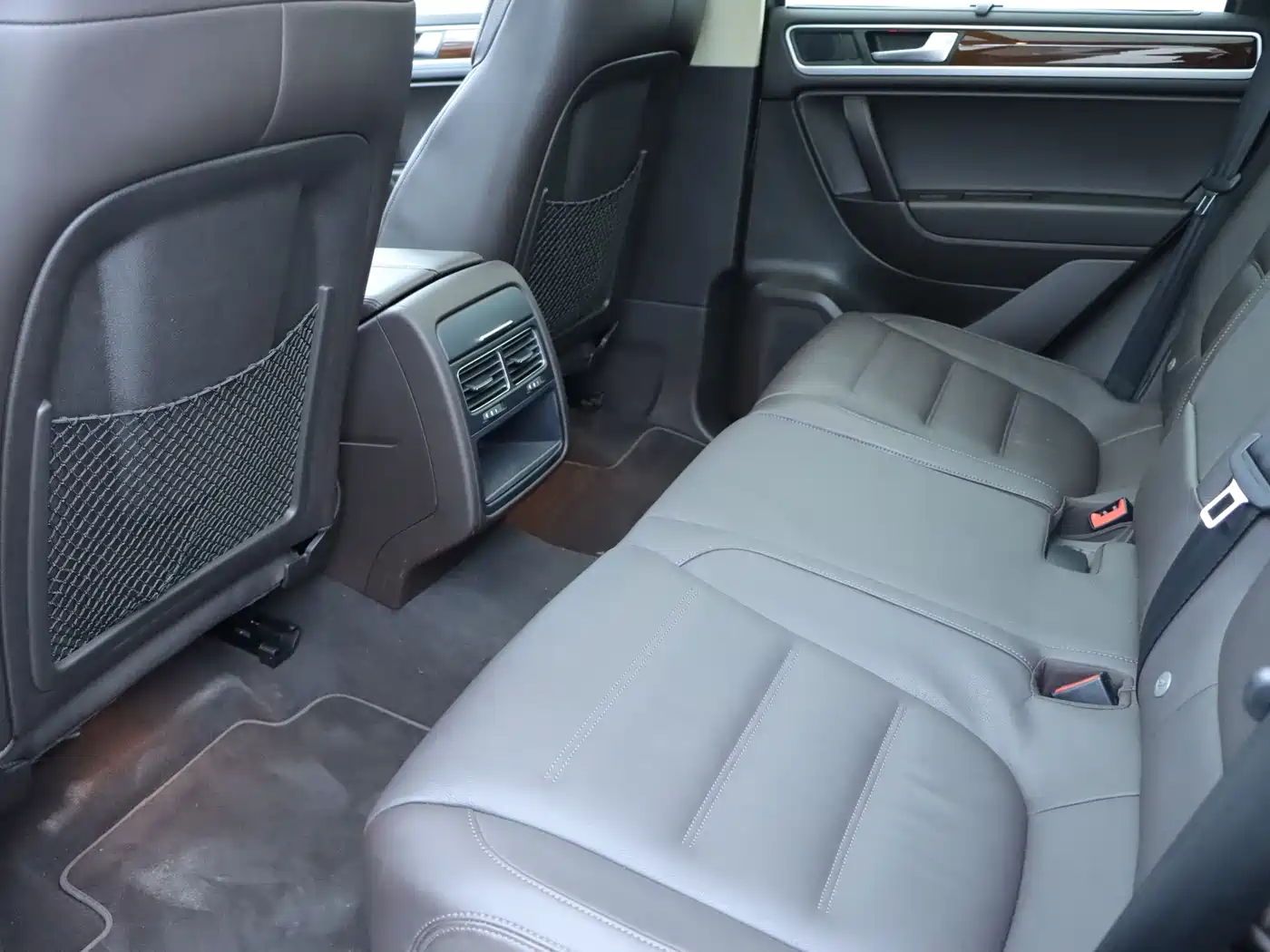Volkswagen Touareg 2015 3.0TSI Comfort Edition фото 13