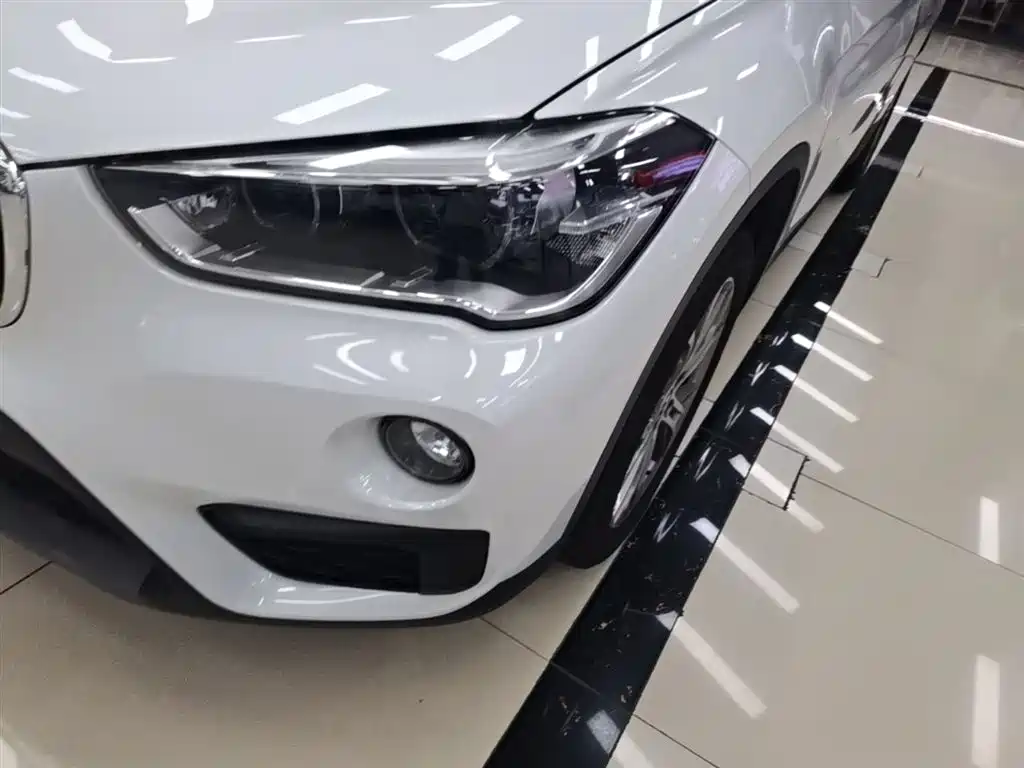 BMW X1 2019 sDrive20Li Leading Model фото 24