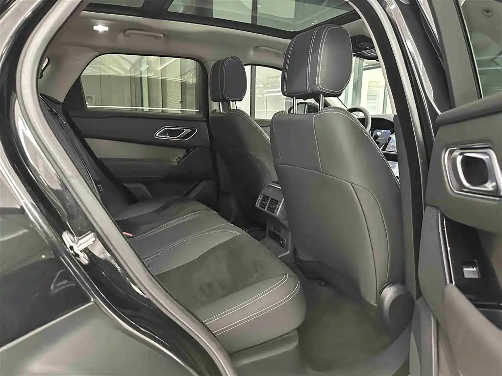 Land Rover Range Rover Velar 2021 P250 фото 17