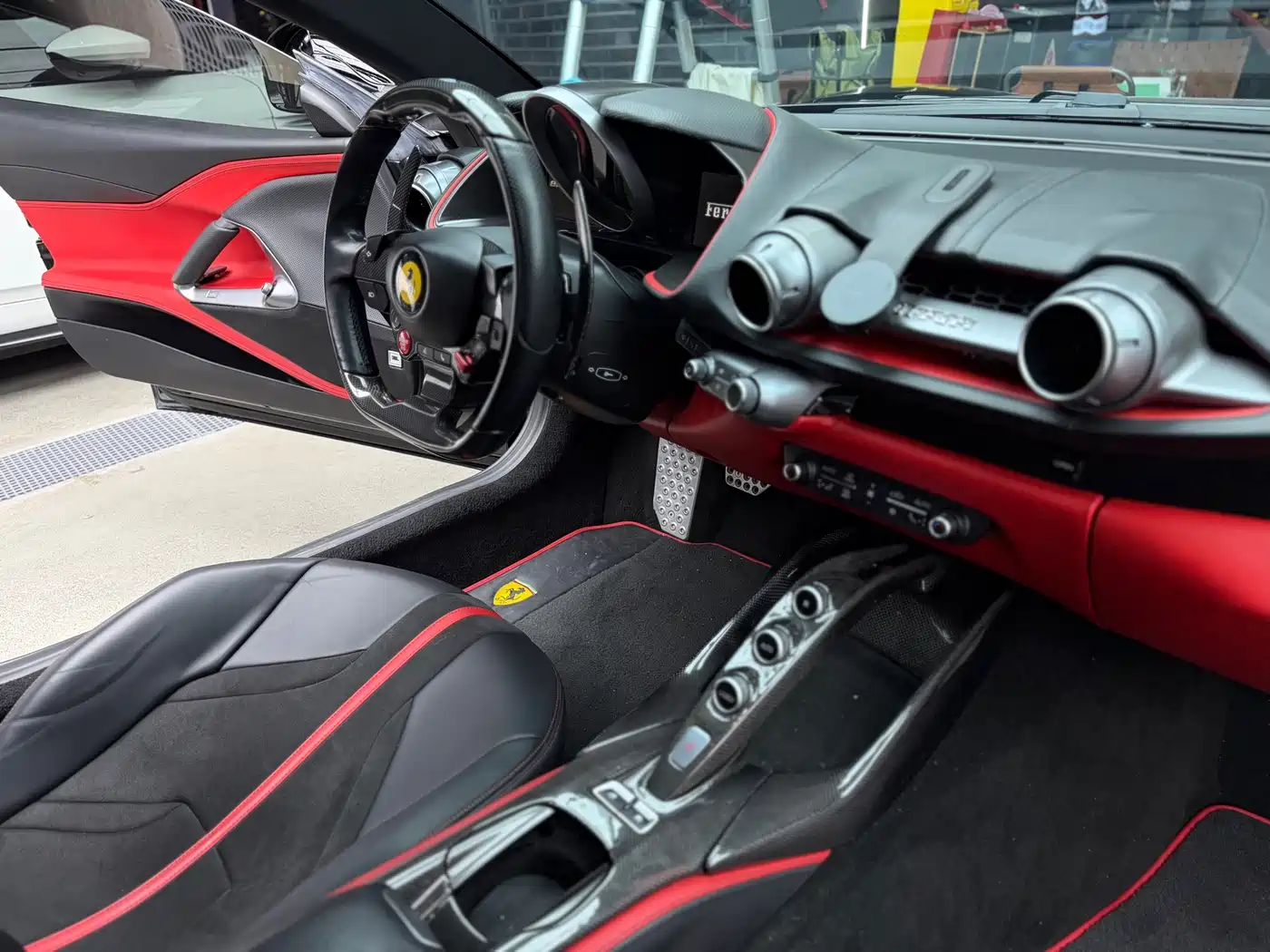 Ferrari 812 2017 6.5L Superfast фото 33