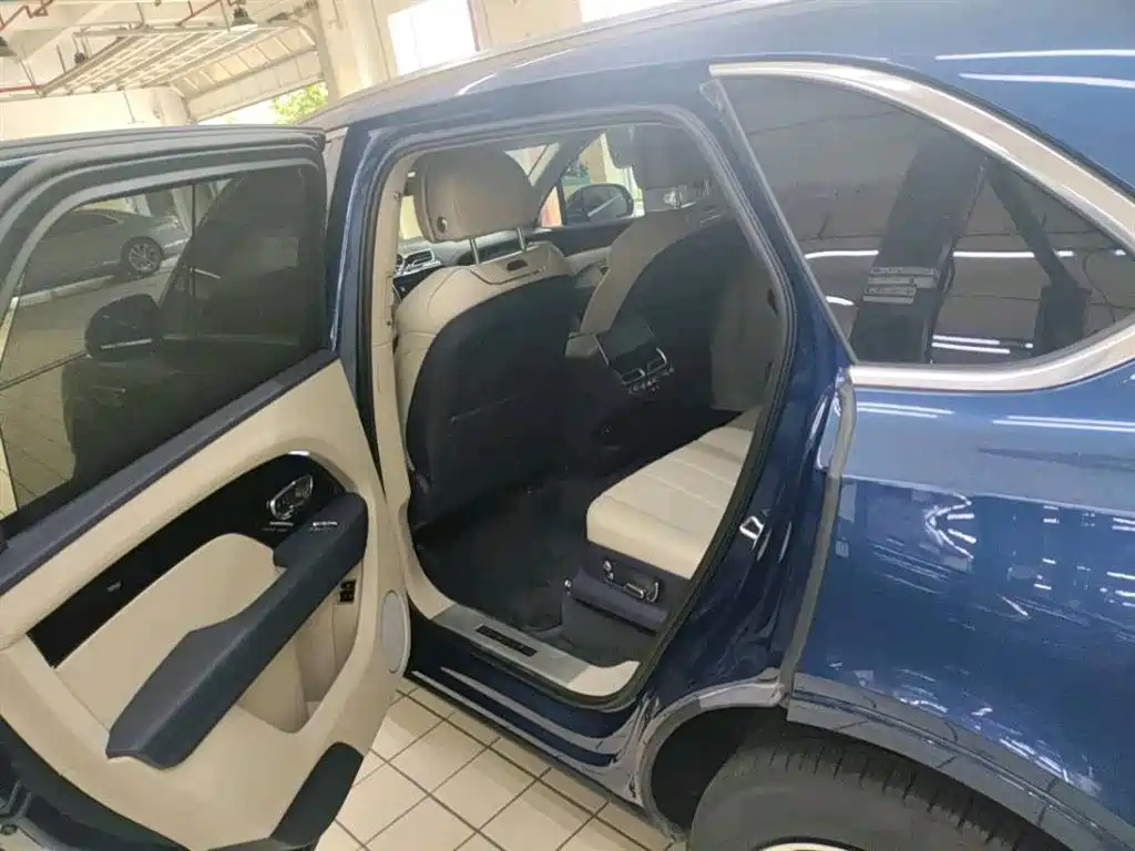 Bentley Bentayga 2025 2024 4.0T V8