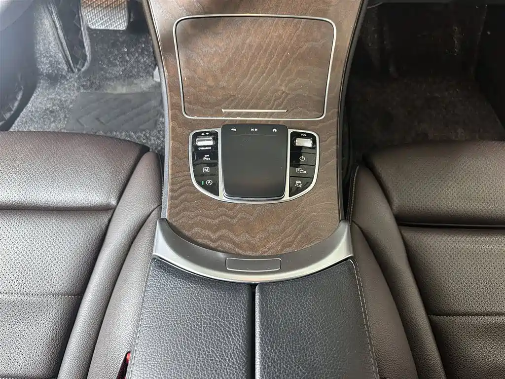 Mercedes-Benz GLC 2022 GLC 300 L 4MATIC Dynamic Collector's Edition фото 9