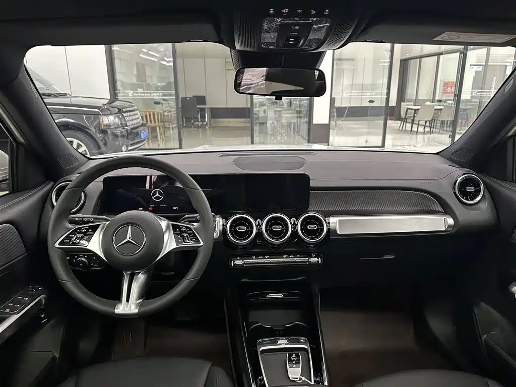 Mercedes-Benz GLB 2024 GLB 200 Dynamic фото 7