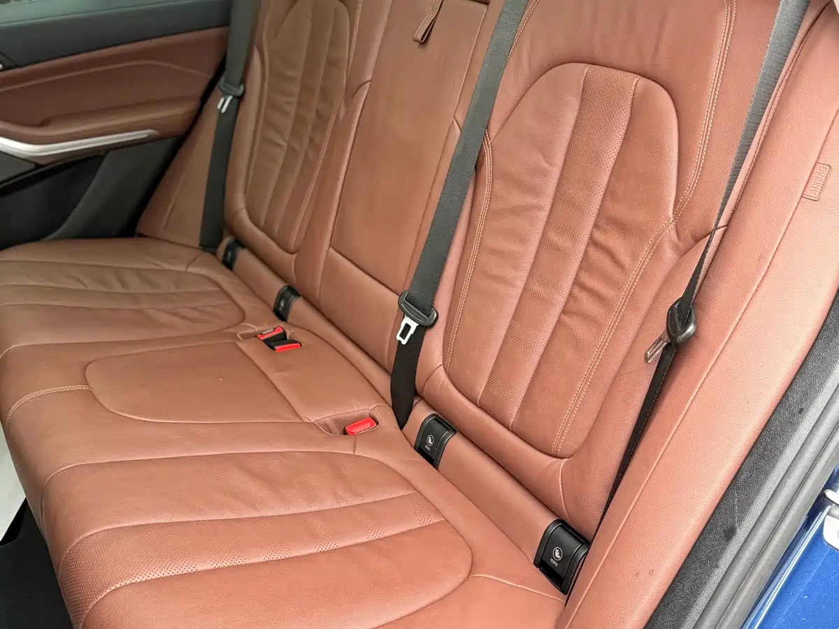 BMW X5 (Import) 2019 xDrive40i Exclusive M Sport Package фото 23