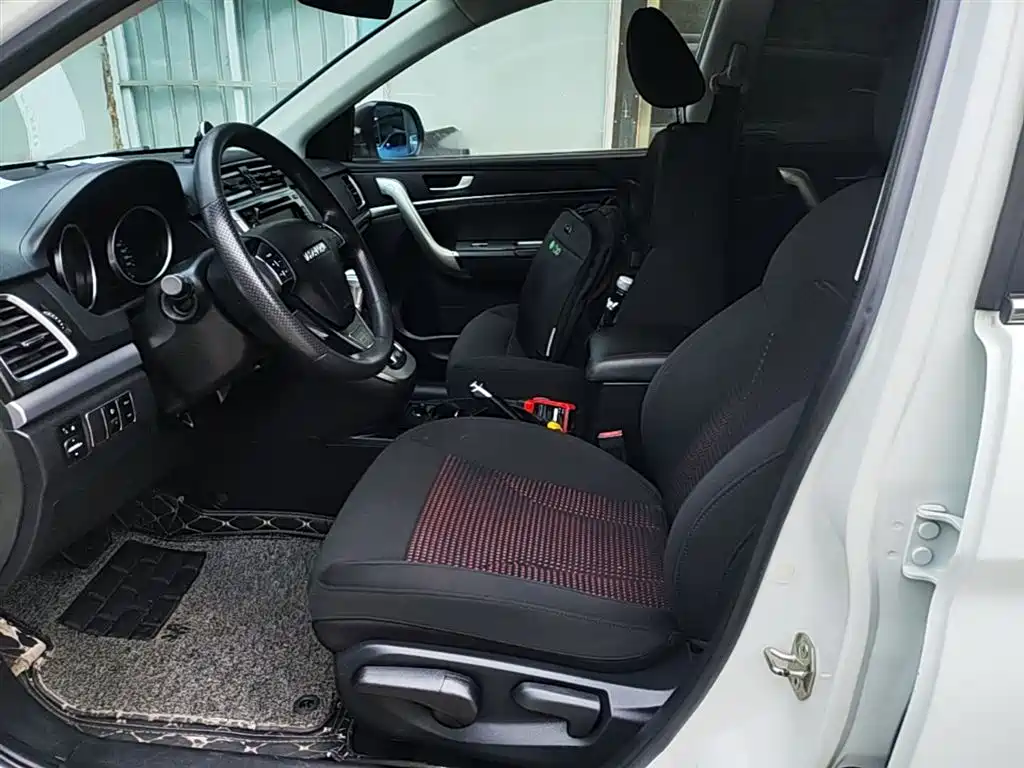 Haval M6 2017 1.5T Automatic 2WD Urban фото 15