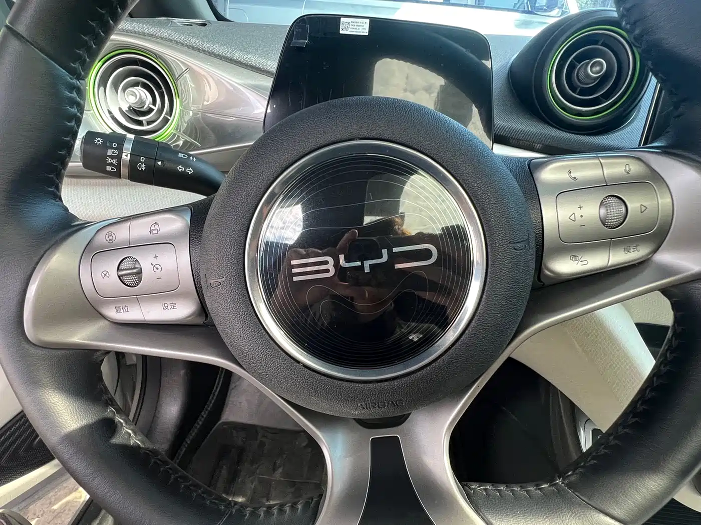 BYD Dolphin 2021 Model 405km Fashion Edition фото 18