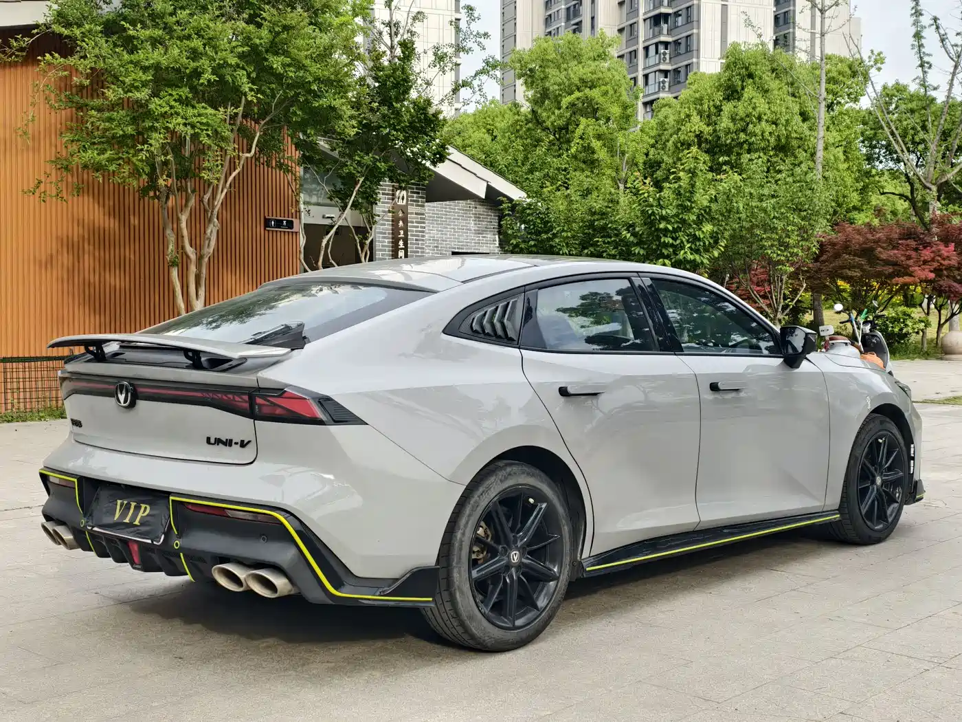 CHANGAN UNI-V