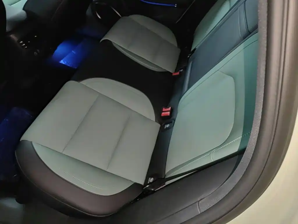 Hongqi EH7 2026 2025 690 Smart Selection Edition