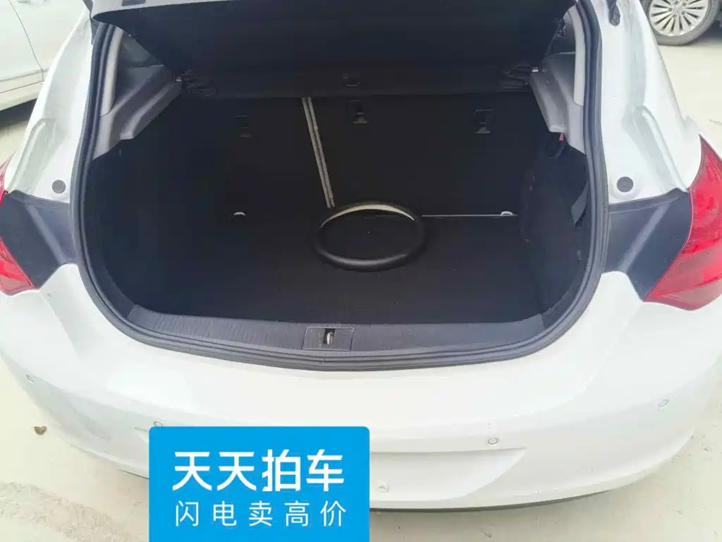 Фото 5 - Buick Excelle