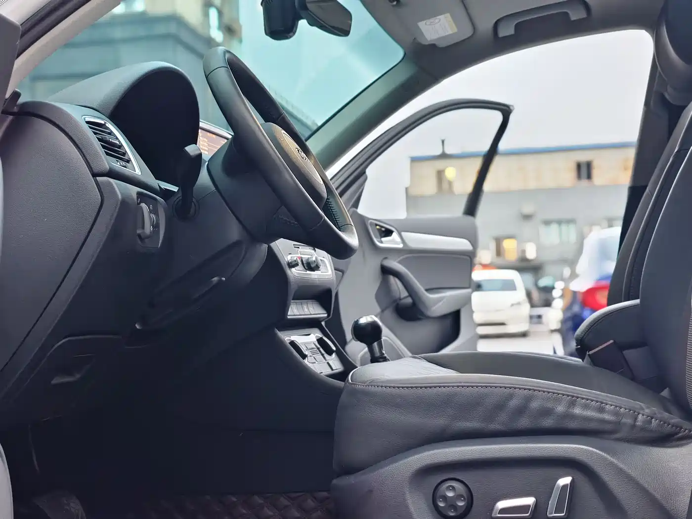 Audi Q3 2018 30th Anniversary Edition 30 TFSI Fashion фото 10