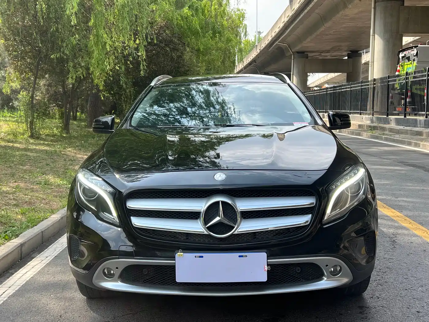 Mercedes-Benz GLA 2017 GLA 200 Dynamic фото 2