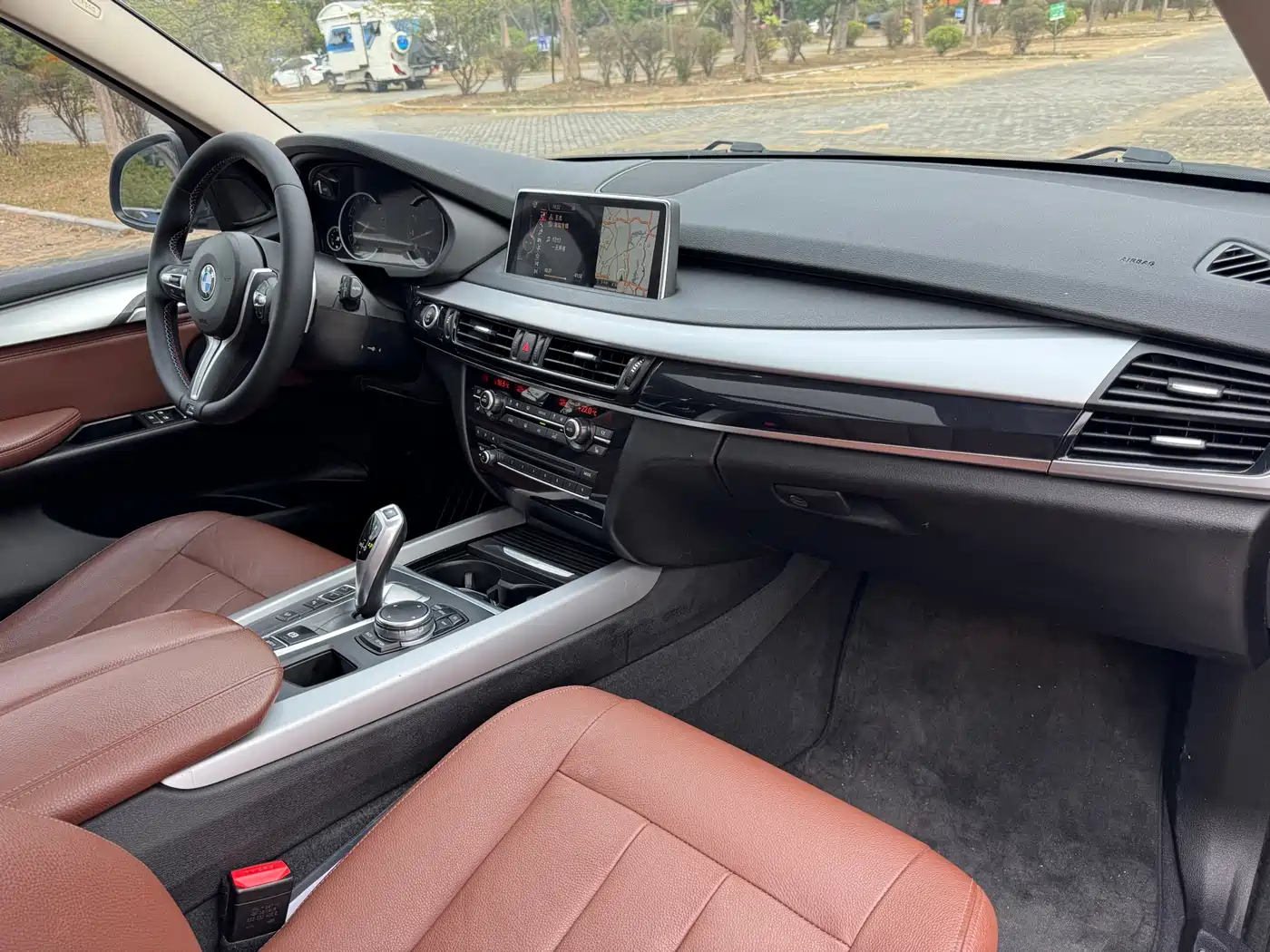 BMW X5 (Import) 2018 xDrive35i Elegant Model фото 10