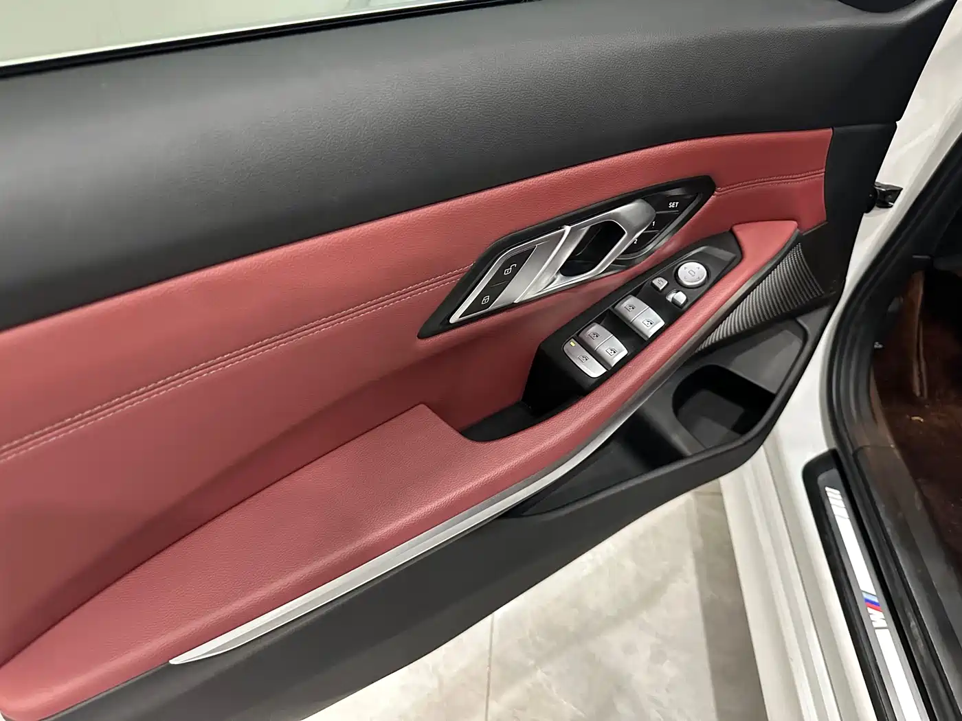 BMW 3 Series 2023 320Li M Sport Package фото 6