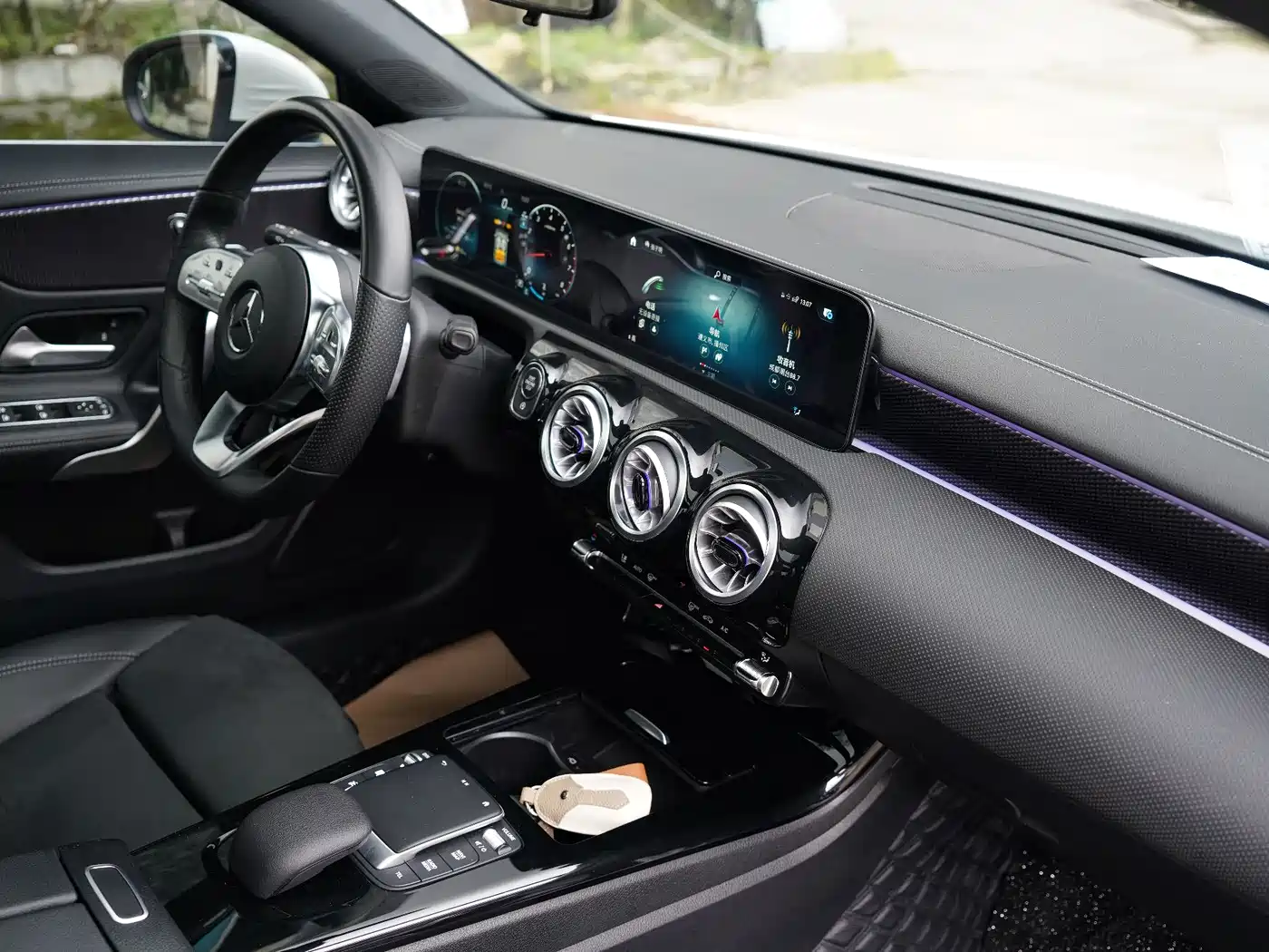 Mercedes-Benz A-Class 2023 A 200 L Fashion фото 13