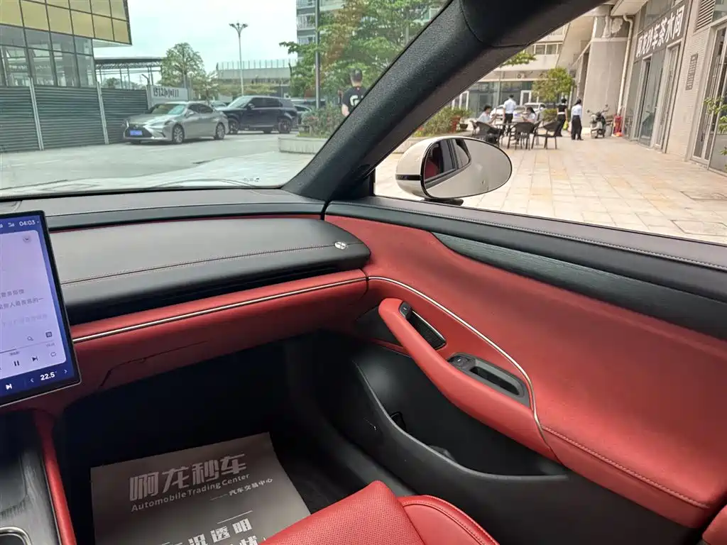 XIAOMI CAR XIAOMI SU7