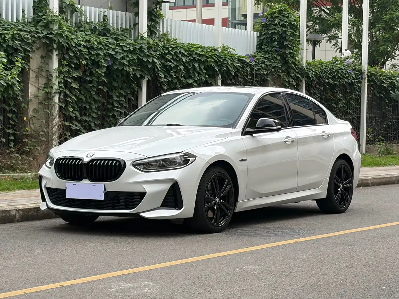 BMW 1 Series 2023 125i M Sport Shadow Edition