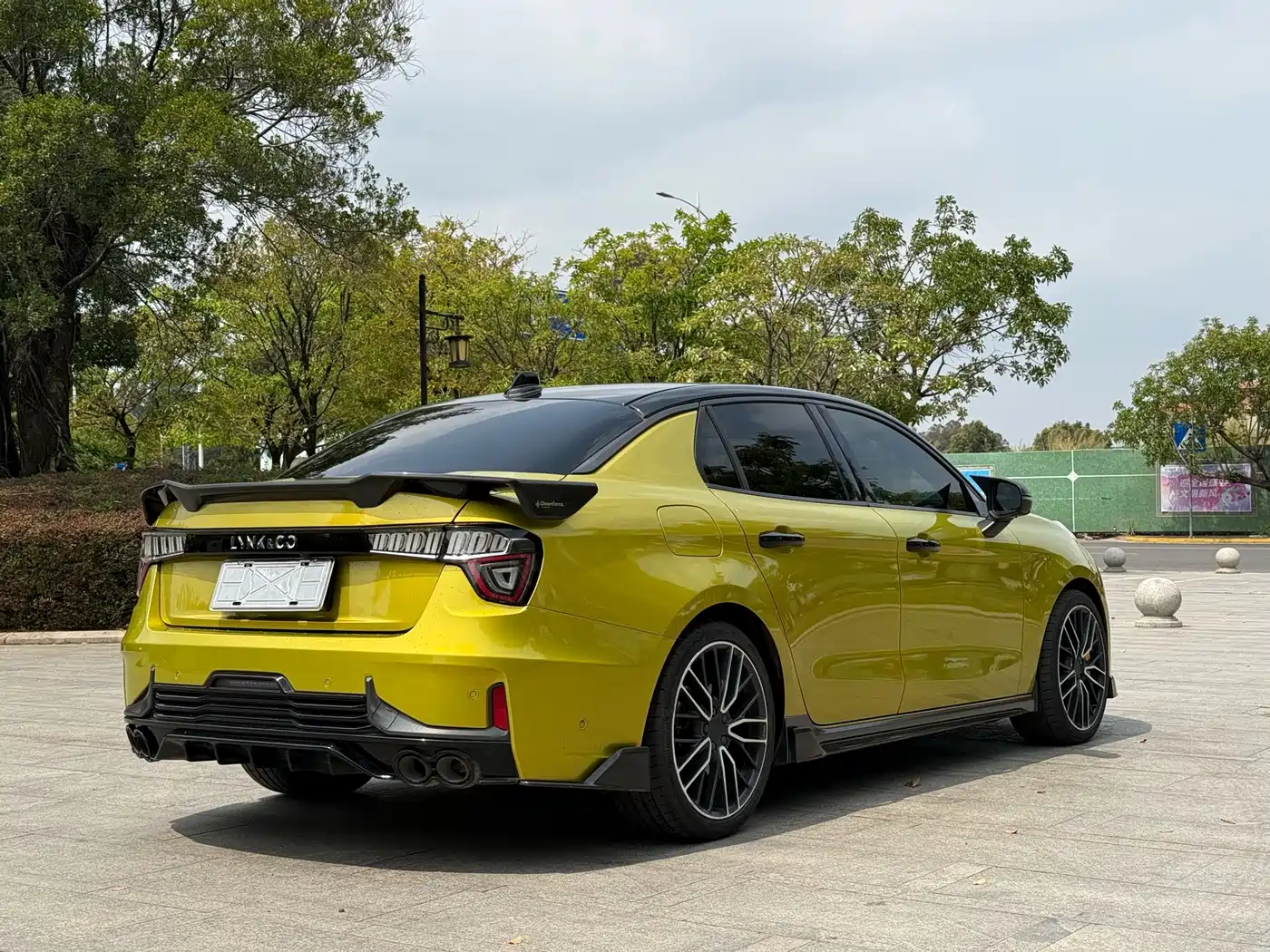 Lynk & Co 03 2021 03+ 2.0TD Auto Performance Package Edition фото 13