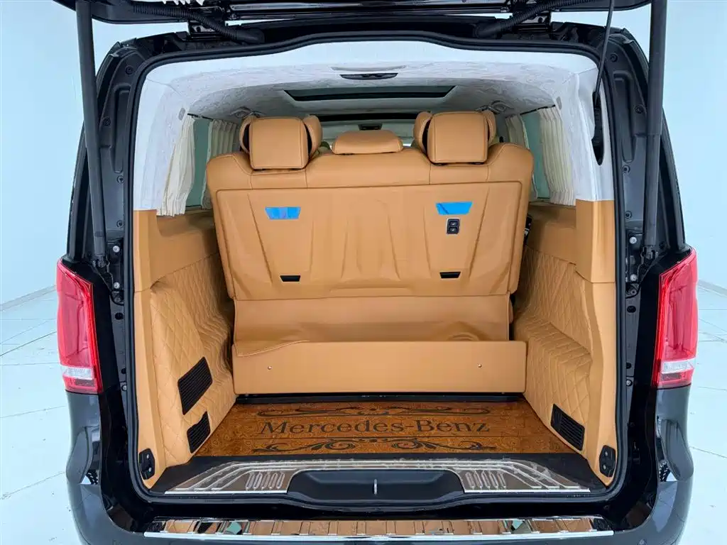Mercedes-Benz V-Class 2020 Model V 260 L Long Wheelbase Luxury фото 14