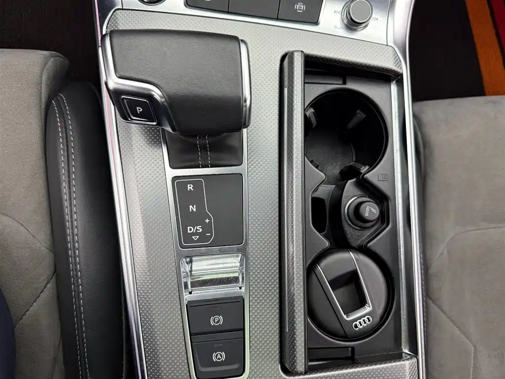 Audi A6L 2022 45 TFSI Premium Dynamic фото 10