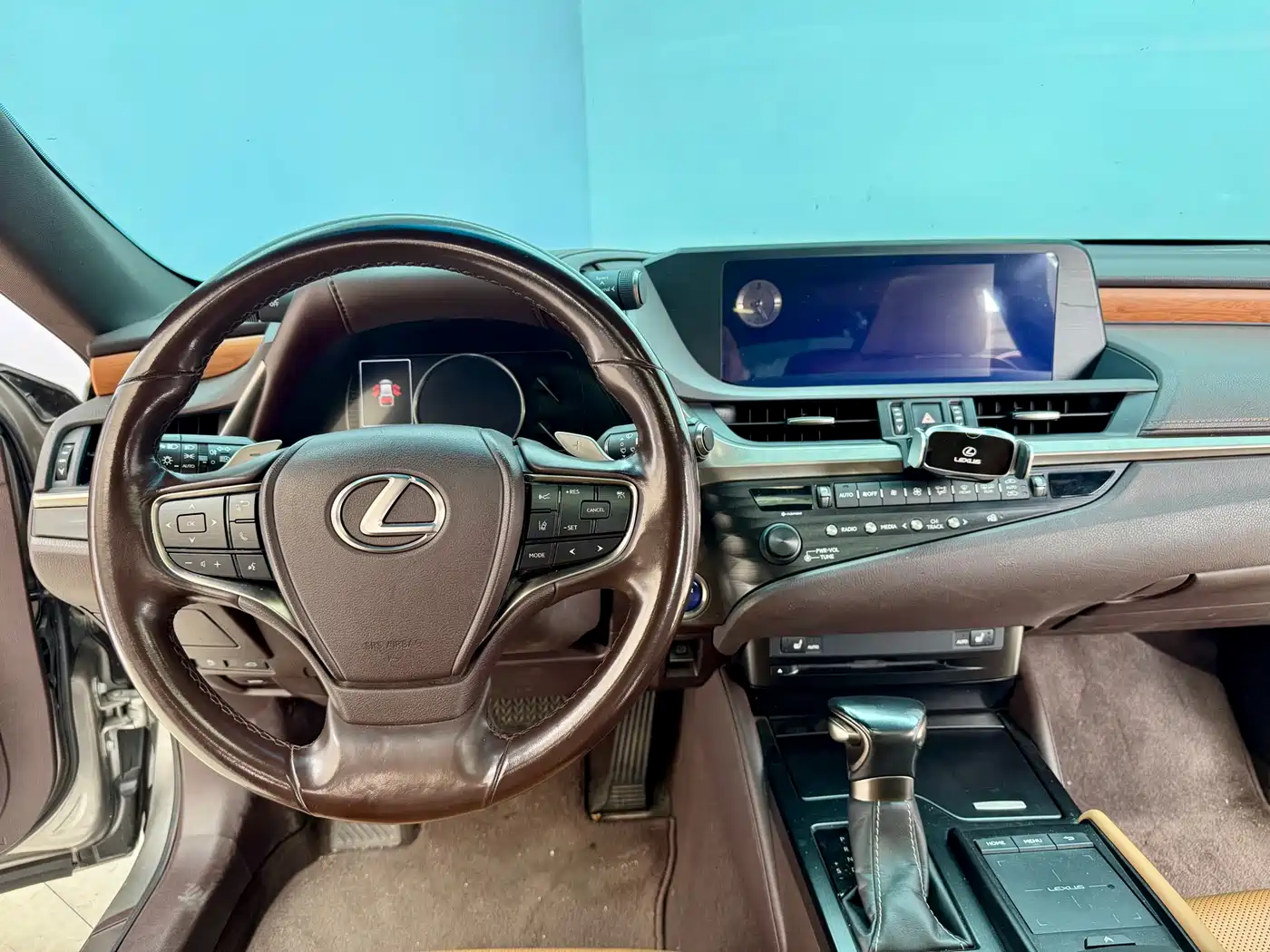Lexus ES 2020 Model 300h Excellence Edition фото 17