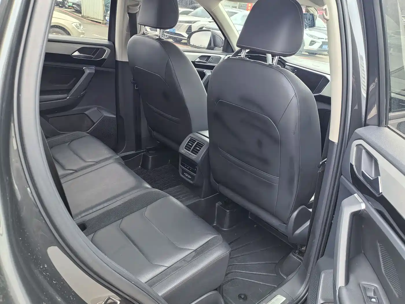 Volkswagen Tayron 2020 330TSI 2WD Luxury Smart Edition Pro фото 13