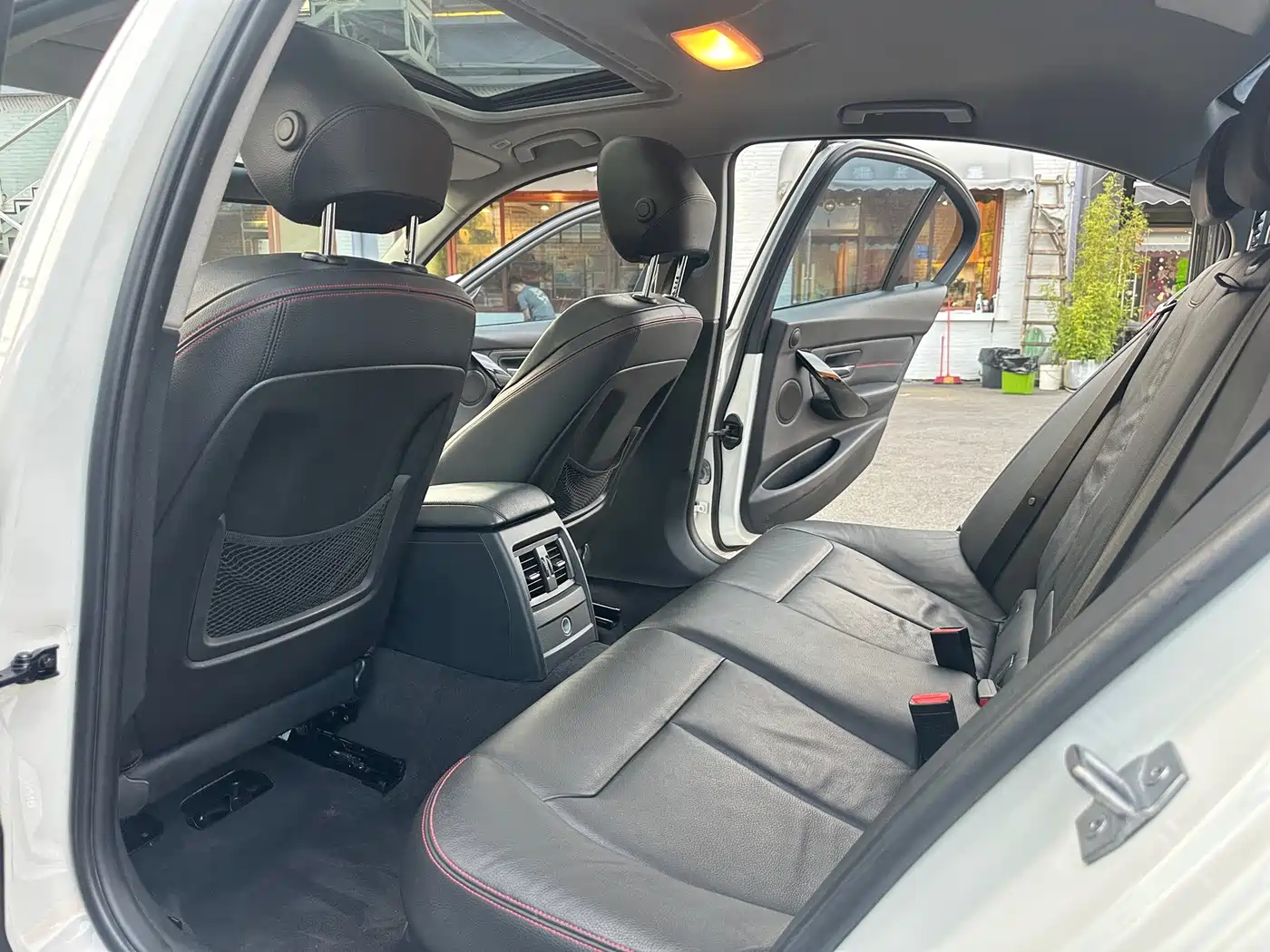 BMW 3 Series 2015 320i Sport Design Package фото 17