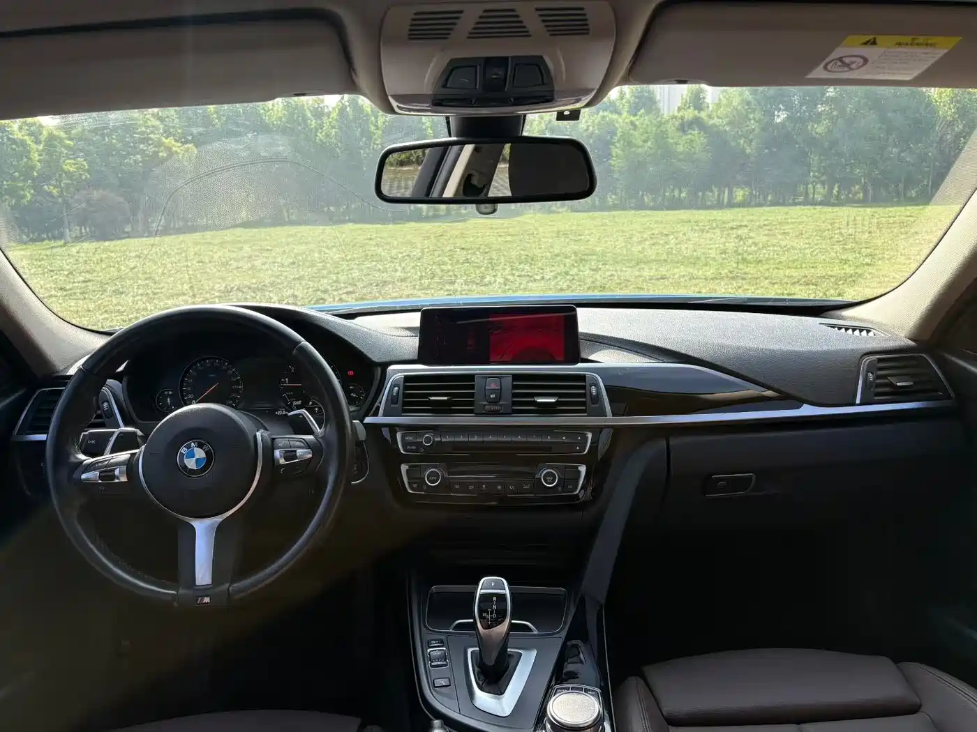 BMW 3 Series 2018 320Li Leading M Sport Package фото 10