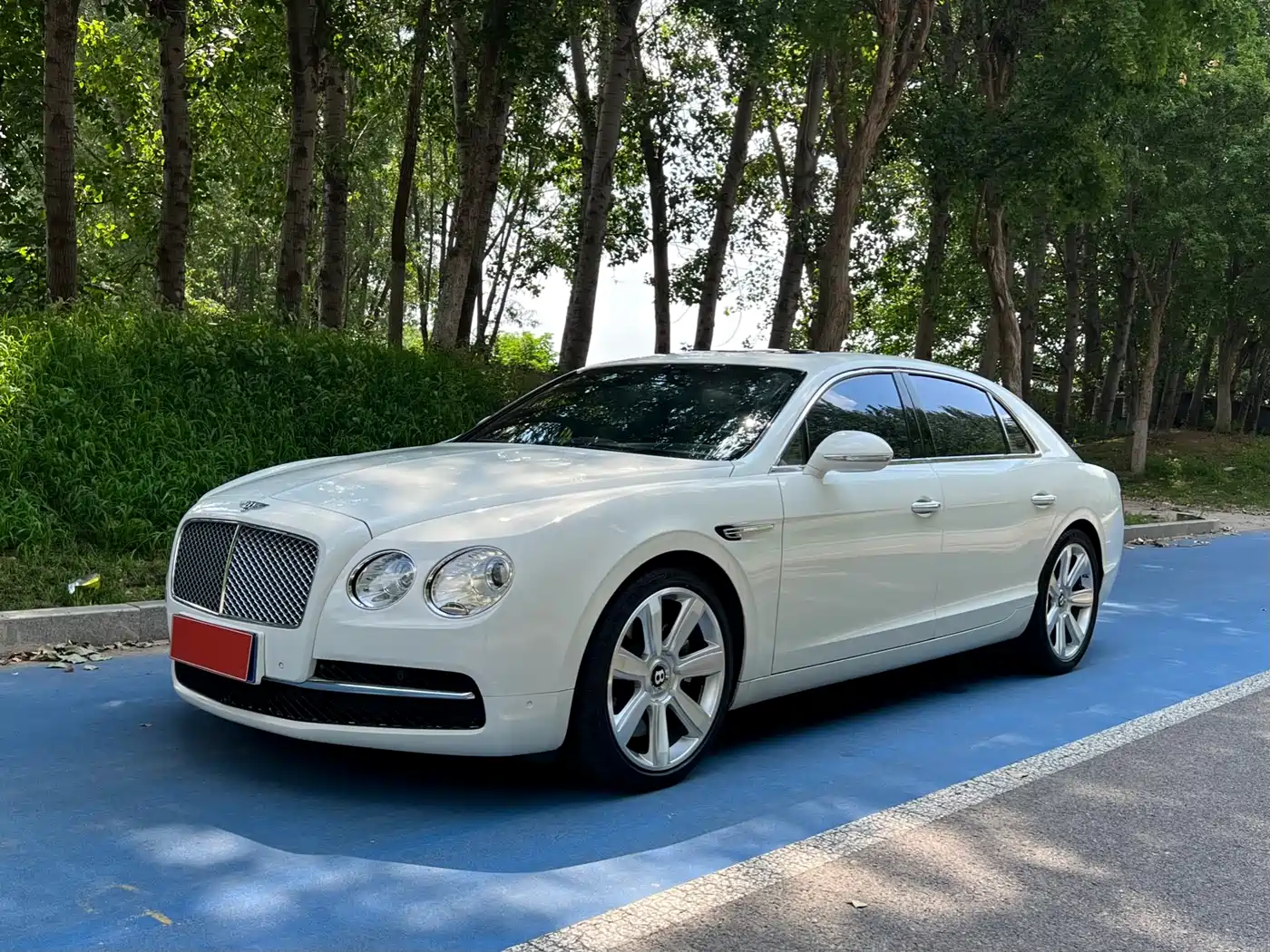 Photo 1 - Bentley Flying Spur