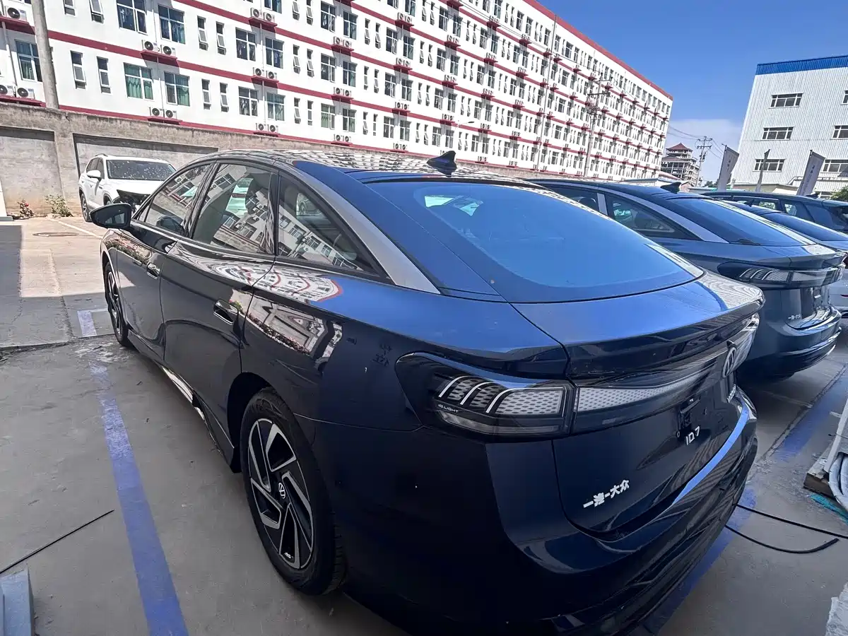 Volkswagen ID.7 VIZZION 2024 PRO фото 10