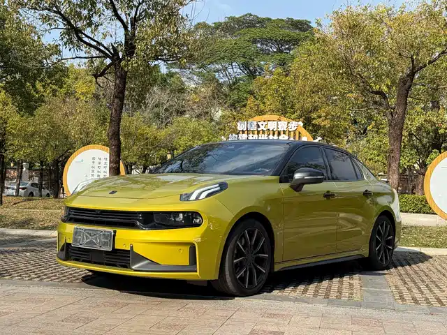 Lynk & Co 03 2022 03+ 2.0TD Auto Wind Rider Edition
