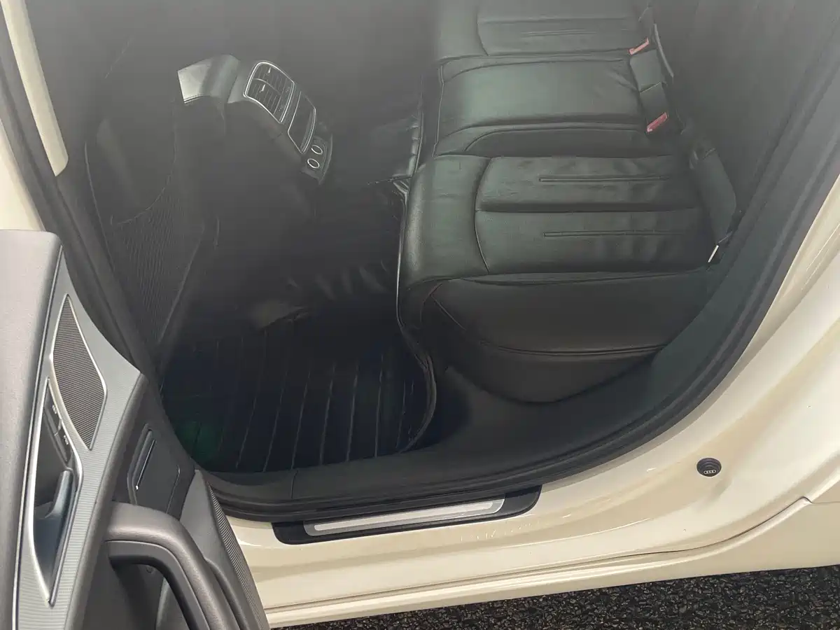 Audi A6L 2014 TFSI Standard фото 7