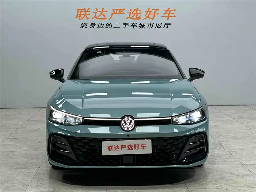 Volkswagen Passat 2025 Model Pro 380TSI Starlight Dragon Premium Edition фото 22