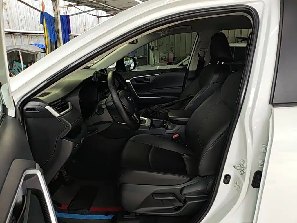 Toyota RAV4 Rongfang 2024 2023 2.0L CVT 2WD Urban Edition