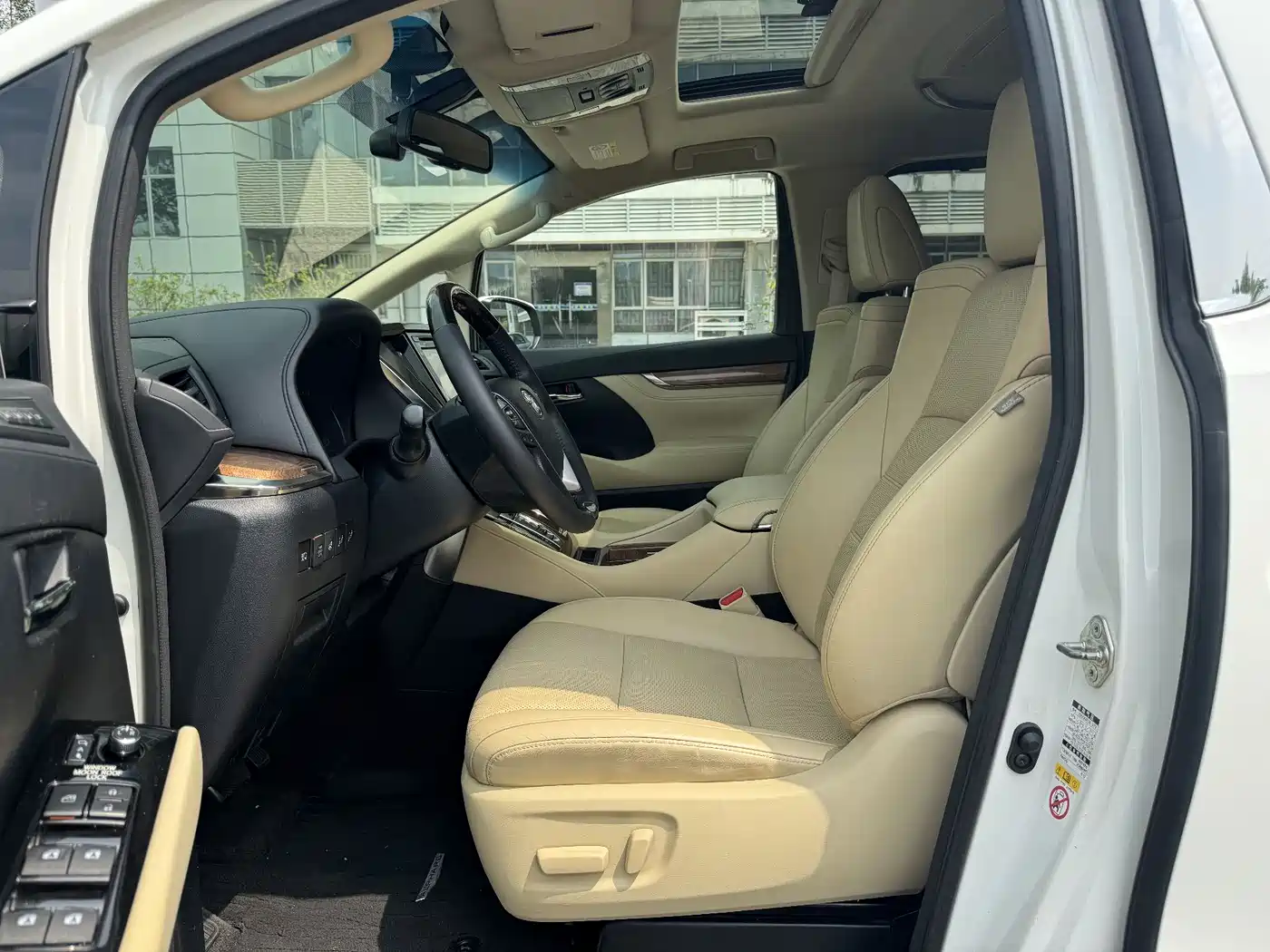 Toyota Alphard 2015 3.5L Premium Edition фото 5